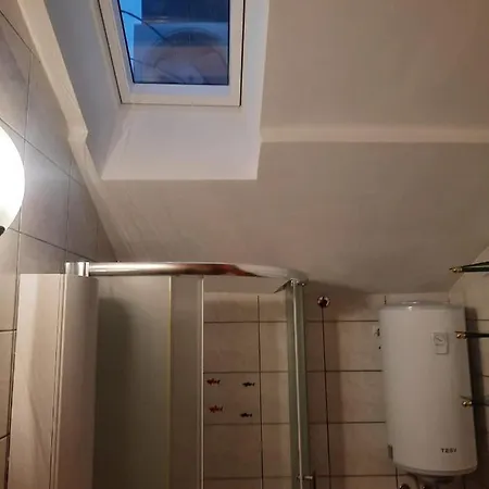 Famous Promenade Riva شقة