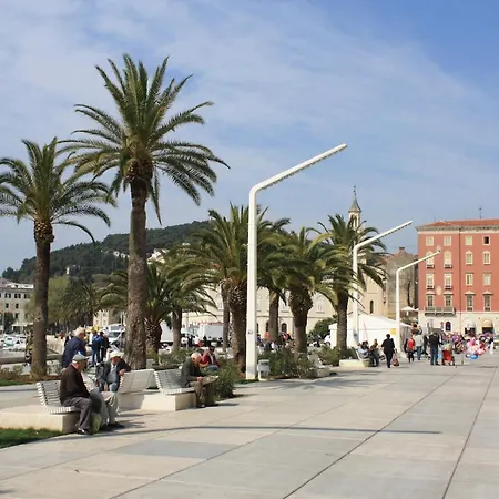 Apartment Famous Promenade Riva