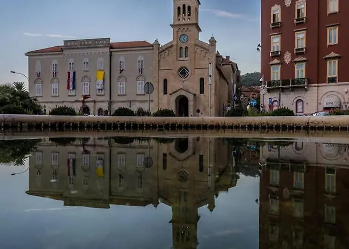 Famous Promenade Riva דירה *